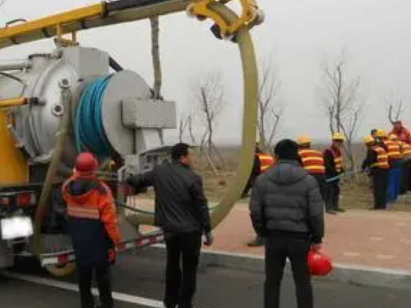 高新疏通马桶的方法