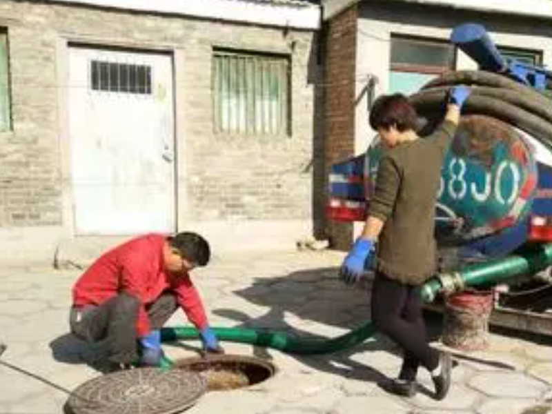 高新疏通管道 华龙路附近疏通马桶公司电话