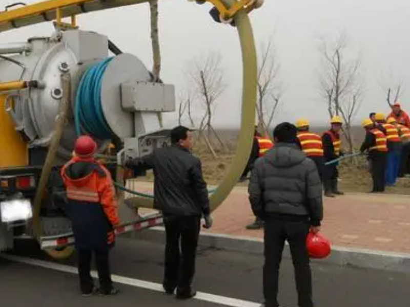 南昌管道疏通，高新清洗管道，昌东大道高压车抽粪