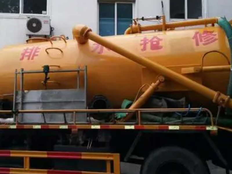 昆明高新疏通管道师傅,管道疏通电话
